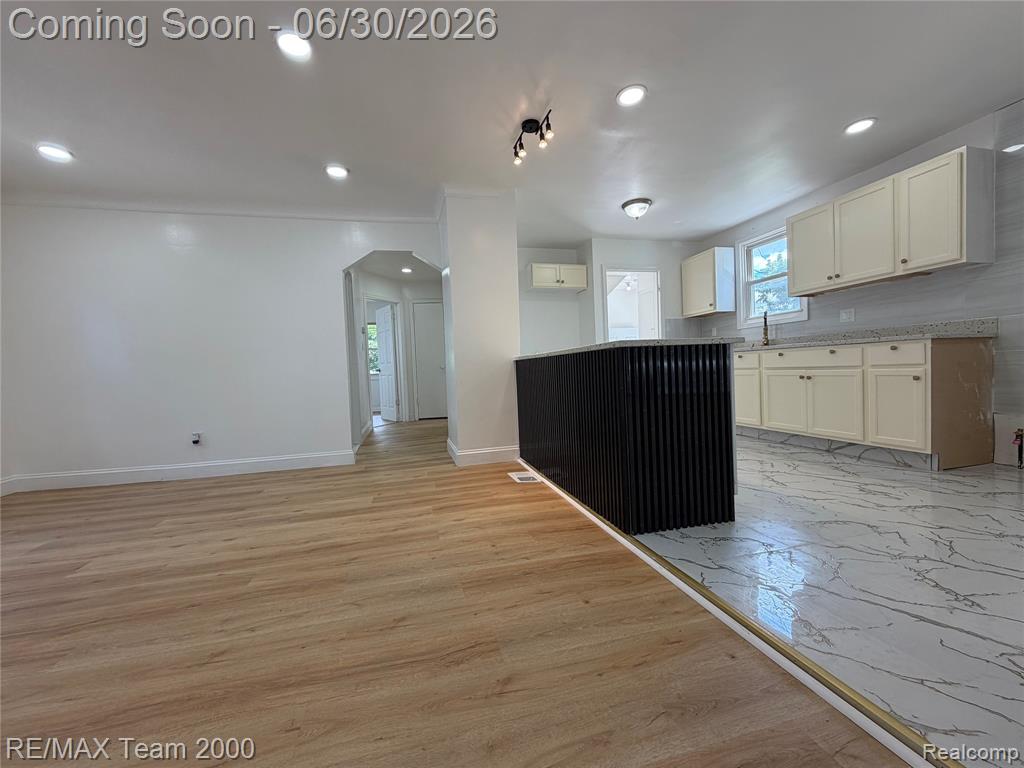 6760 Warwick Street, Detroit, MI 48228 — Photo 17