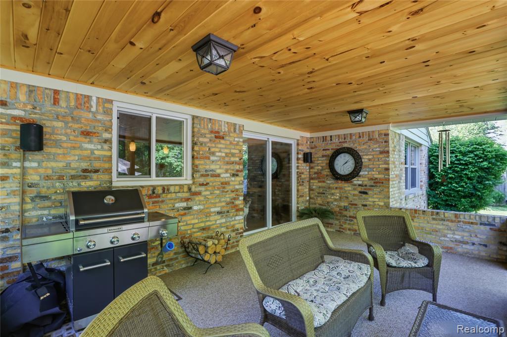 6211 Kings Scepter Road, Grand Blanc, MI 48439 — Photo 49