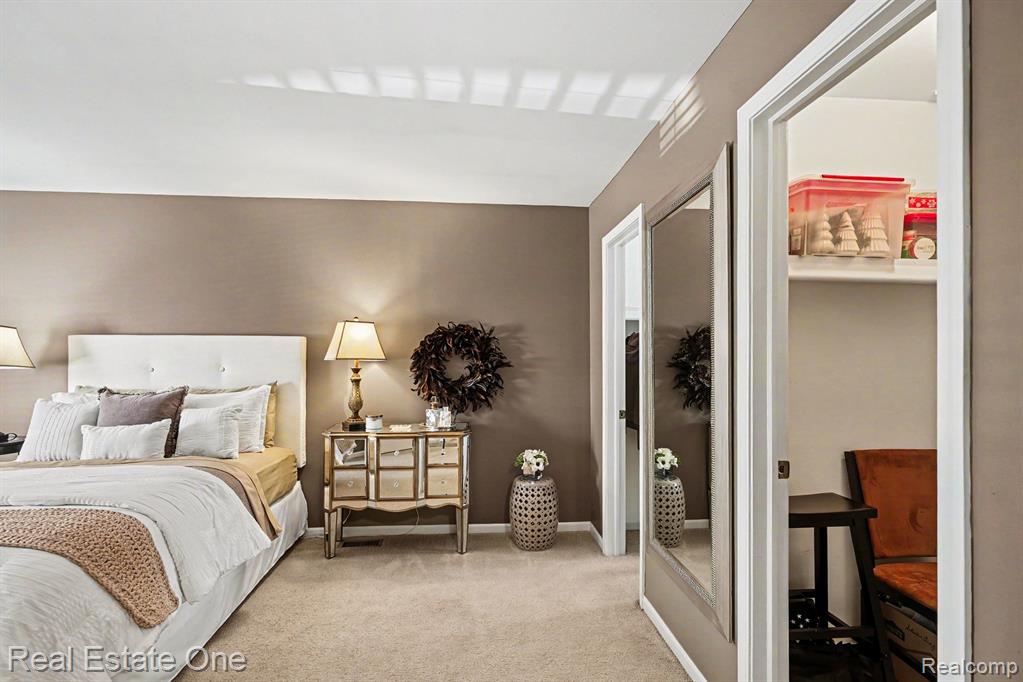50514 Bay Run N, New Baltimore, MI 48047 — Photo 11