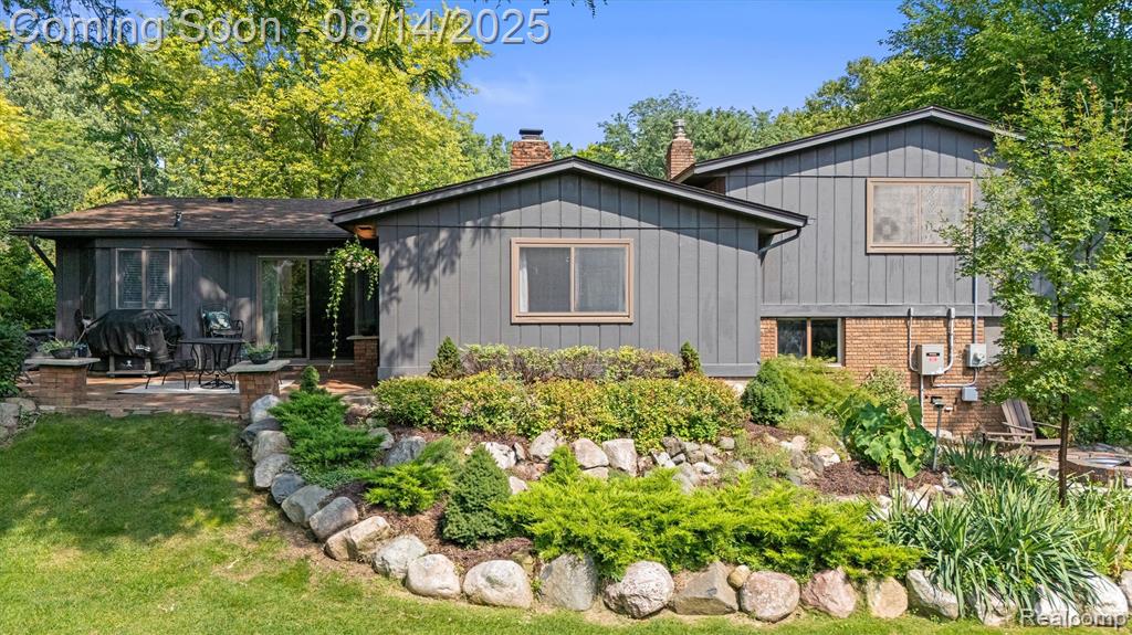 541 Lake Forest Road, Rochester Hills, MI 48309 — Photo 21