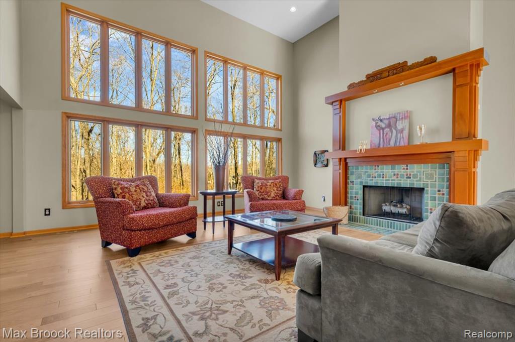 5970 Lynne Hollow Drive, Commerce Twp, MI 48382 — Photo 8