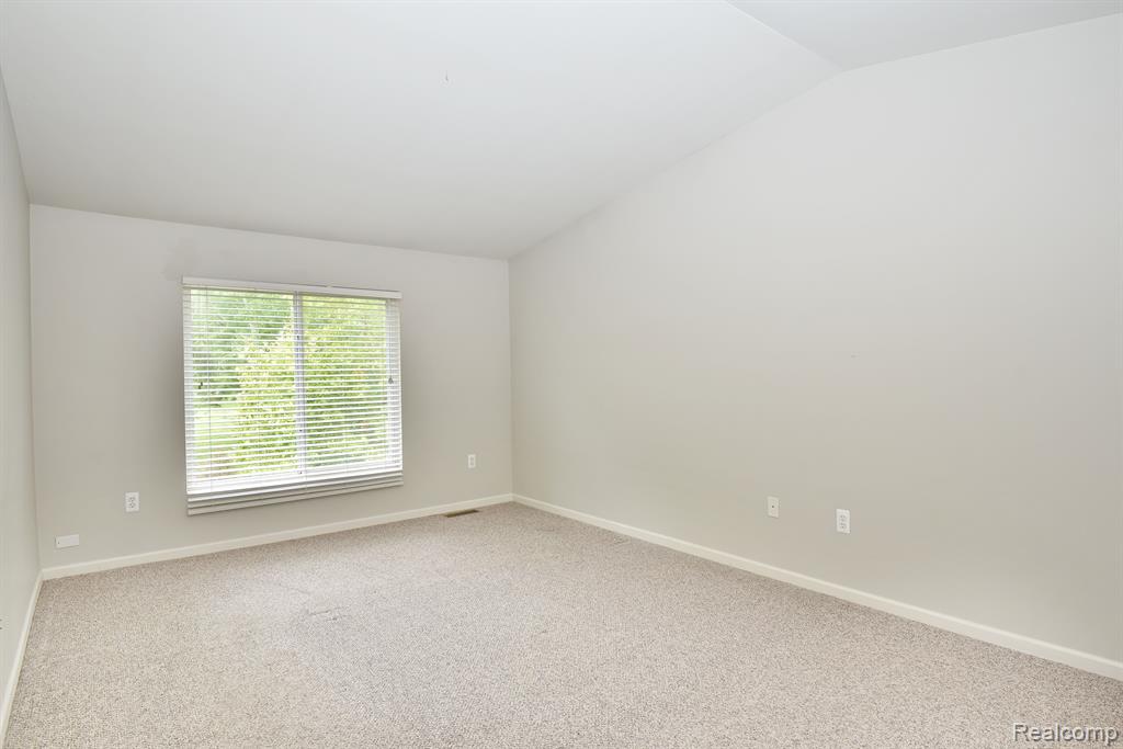 751 PAINT CREEK Drive, Troy, MI 48085 — Photo 17