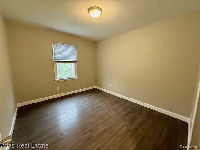 8221 FOX HOLLOW Road, Goodrich Vlg, MI — Photo 15