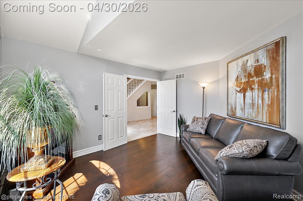 22844 Indianwood Drive, South Lyon, MI 48178 — Photo 42