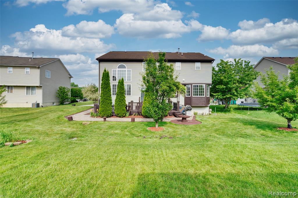 6330 Sadie Lane, Belleville, MI 48111 — Photo 67