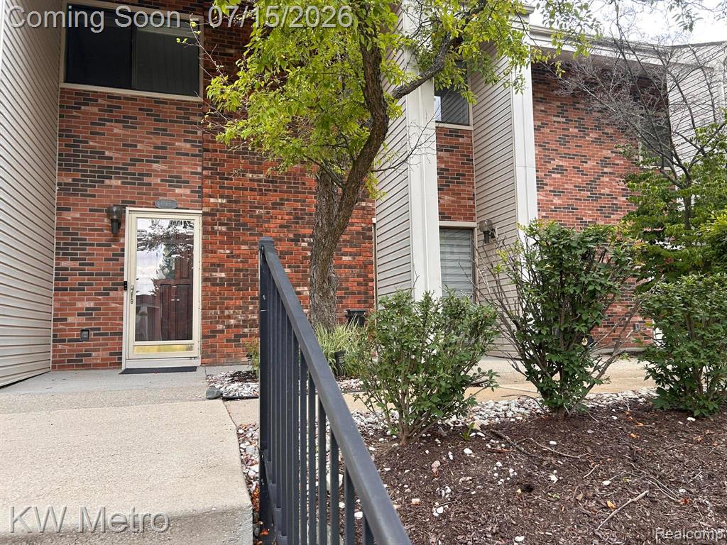 6168 Palomino Court, West Bloomfield, MI