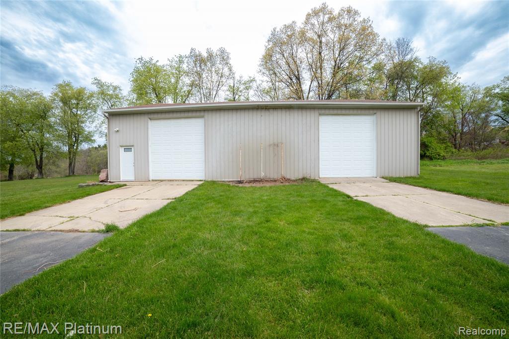 12987 Holtforth Road, Fenton, MI 48430 — Photo 38