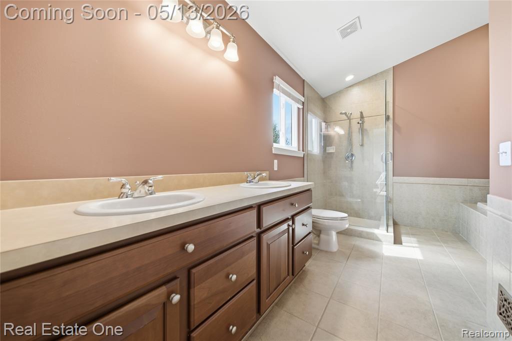 1031 Crestwood Court, South Lyon, MI 48178 — Photo 21