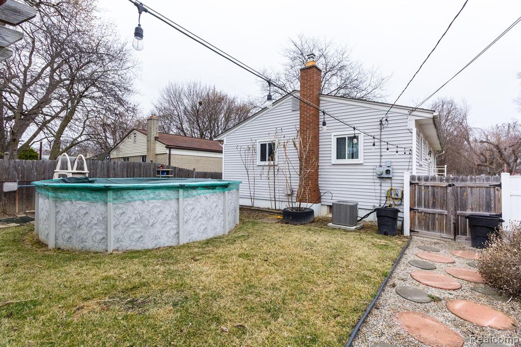 4218 CULVER Street, Dearborn Heights, MI 48125 — Photo 26