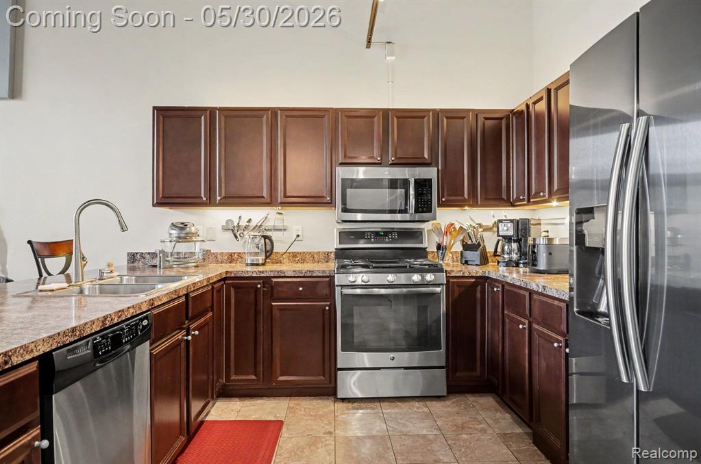 98 Northbound Gratiot Avenue, 12, Mount Clemens, MI 48043 — Photo 7