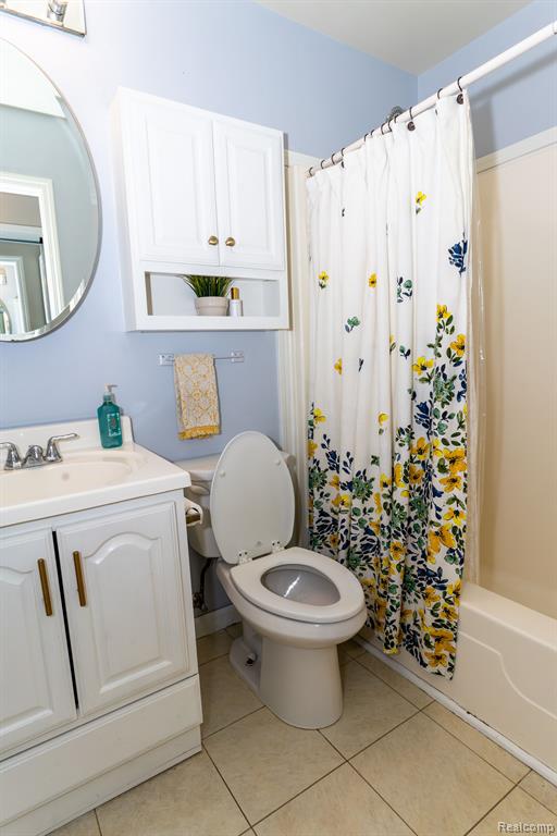 5221 HIGHLAND SHORE Drive, Flushing, MI 48433 — Photo 12