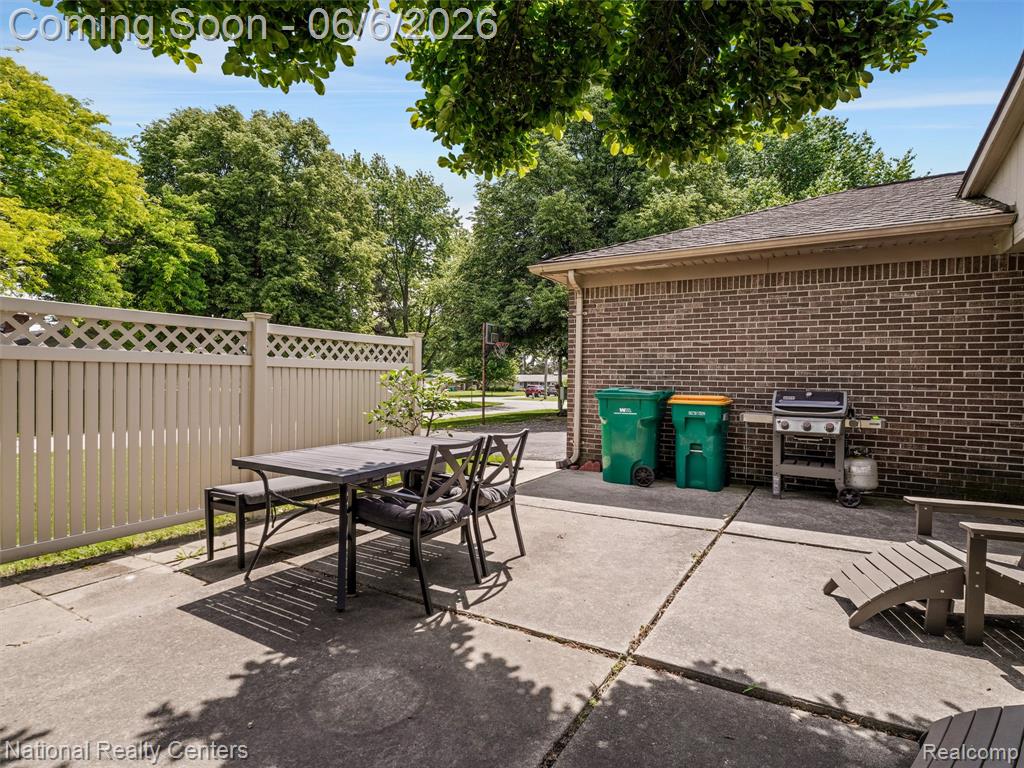 45420 Harmony Lane, Belleville, MI 48111 — Photo 45