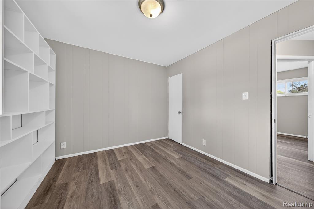5357 Sashabaw Road, Clarkston, MI — Photo 14