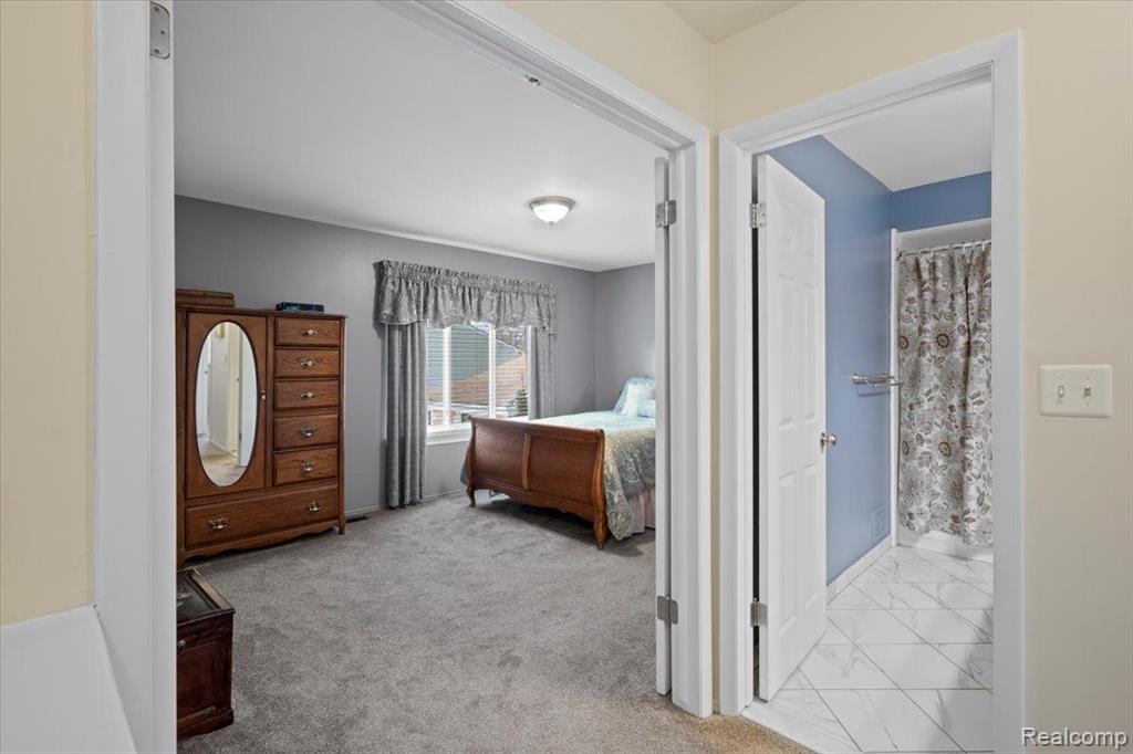 1818 SHIRE, Royal Oak, MI 48073 — Photo 21