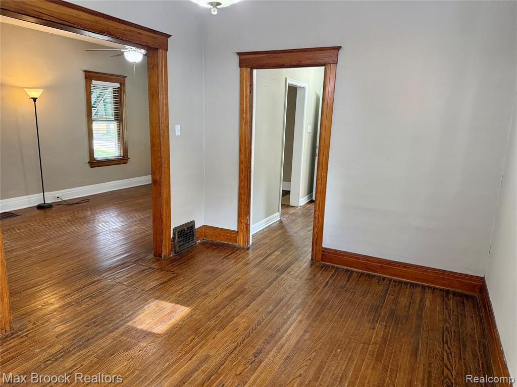 621 Pierson Street, Flint, MI 48503 — Photo 4