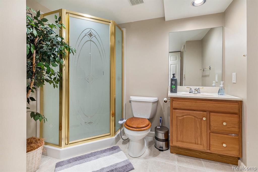 31022 Birchlawn Street, Garden City, MI — Photo 15