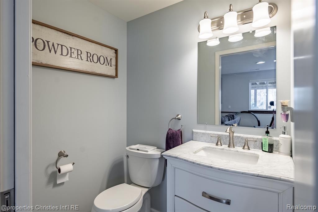 5946 OAK BEND Court, Howell, MI 48843 — Photo 51