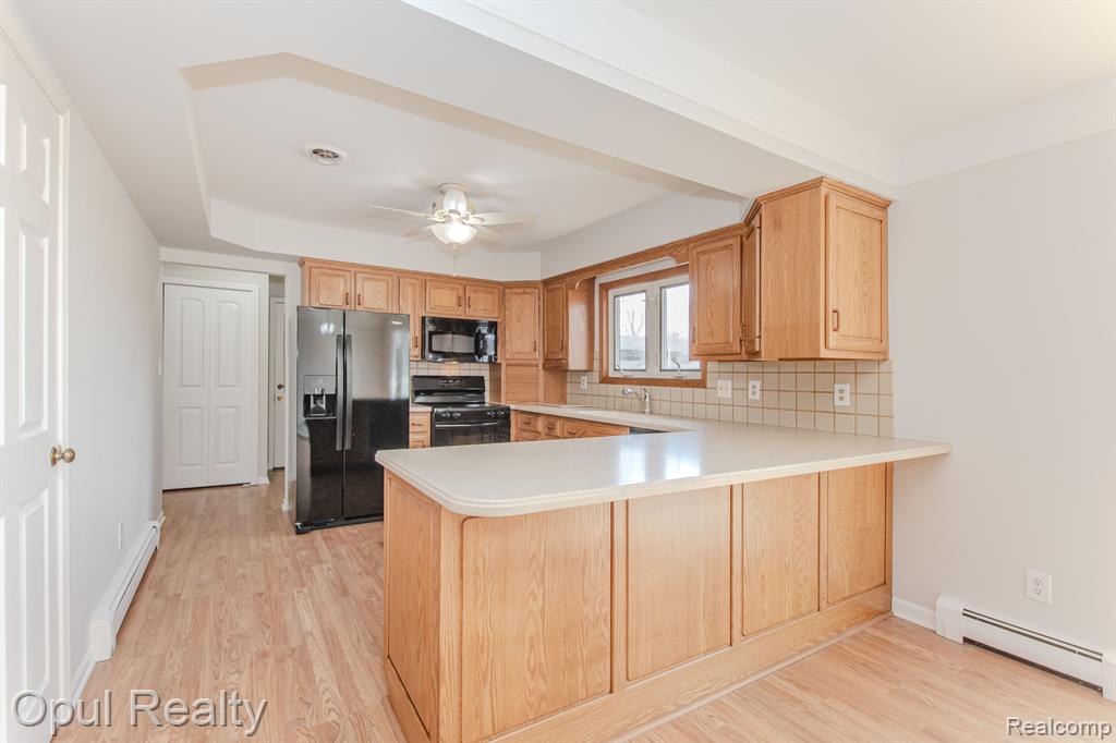 8105 LINDSEY Road, Casco, MI 48064 — Photo 7