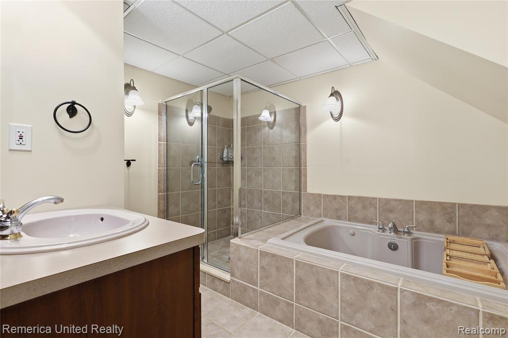 12825 Larkins Road, Brighton, MI 48114 — Photo 65