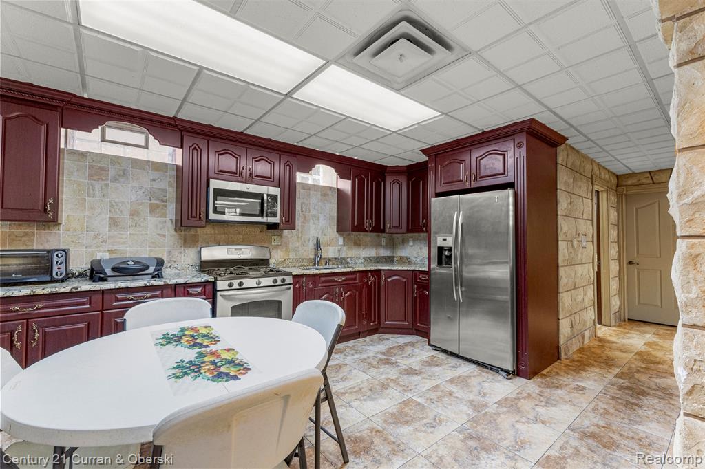 6318 Whitefield Street, Dearborn Heights, MI 48127 — Photo 53