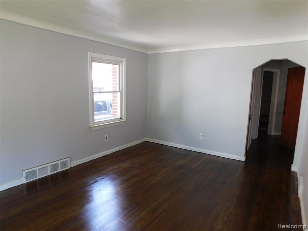 8260 Hartwell Street, Detroit, MI 48228 — Photo 2