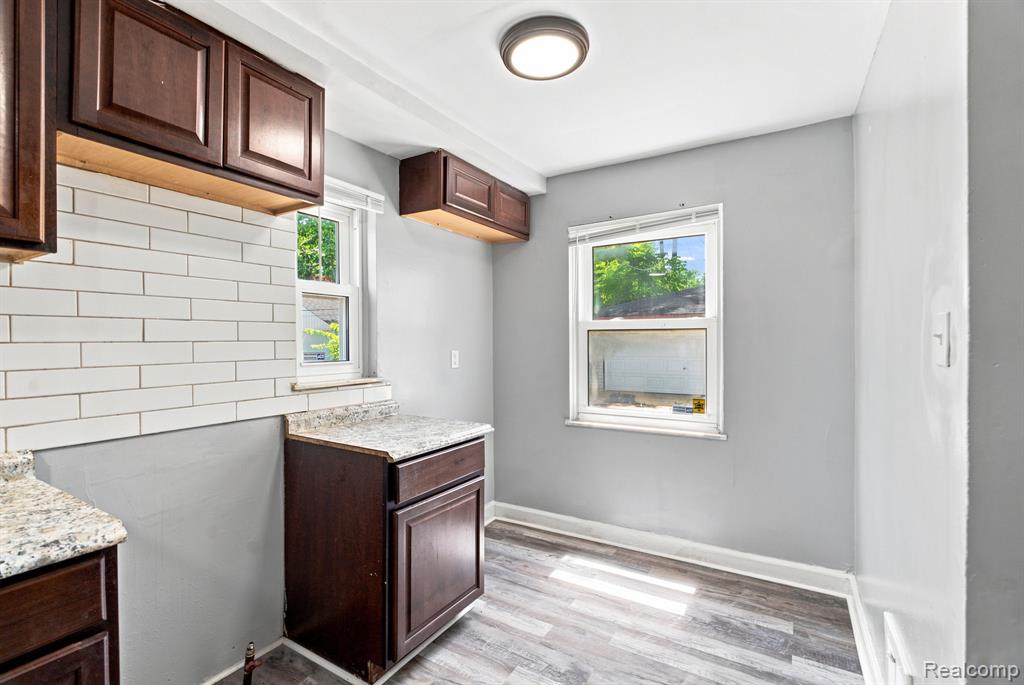8262 E Outer Drive, Detroit, MI 48213 — Photo 16