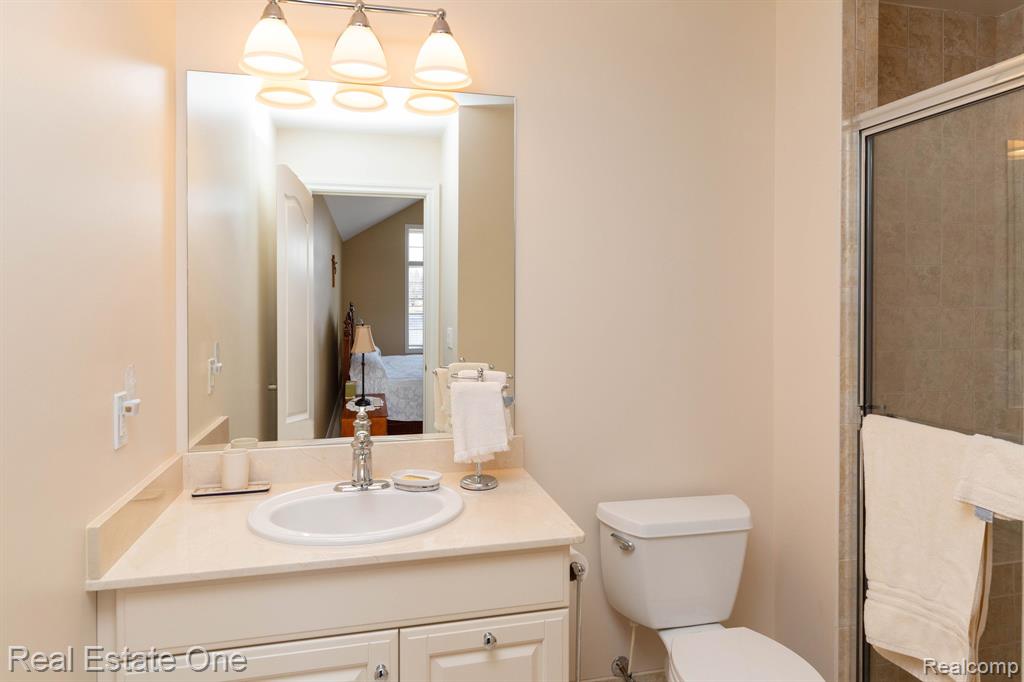 658 Langley Road, Rochester Hills, MI 48309 — Photo 43