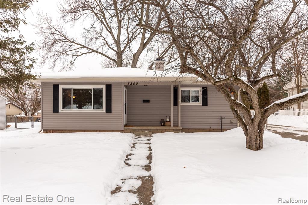 5350 Military Avenue, Brighton, MI 48116 — front exterior