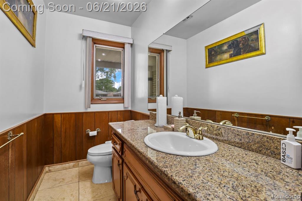 26449 Haverhill Drive, Warren, MI 48091 — Photo 21