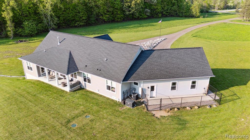 5330 VASSAR Road, Grand Blanc, MI 48439 — Photo 77