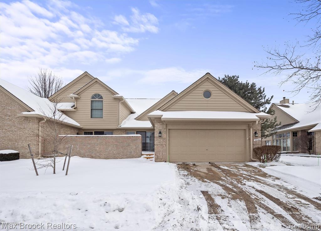 42738 Matthew Drive, 47, Sterling Heights, MI 48313 — Photo 7