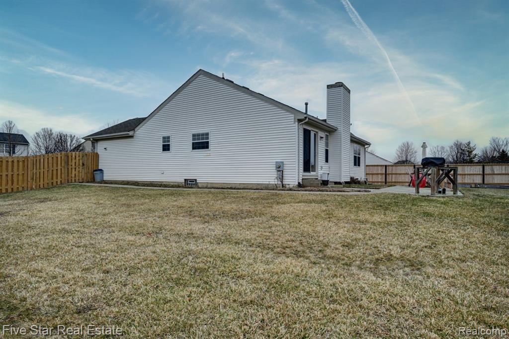 7511 BERMUDA DUNES, Ypsilanti, MI 48197 — Photo 53