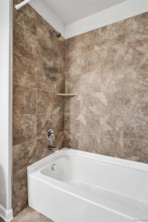 57757 Village Drive, New Hudson, MI 48165 — Photo 48