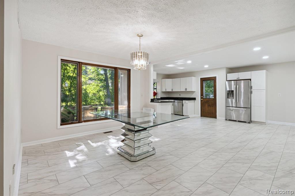 7910 Nankin Mills Street, Westland, MI — Photo 16