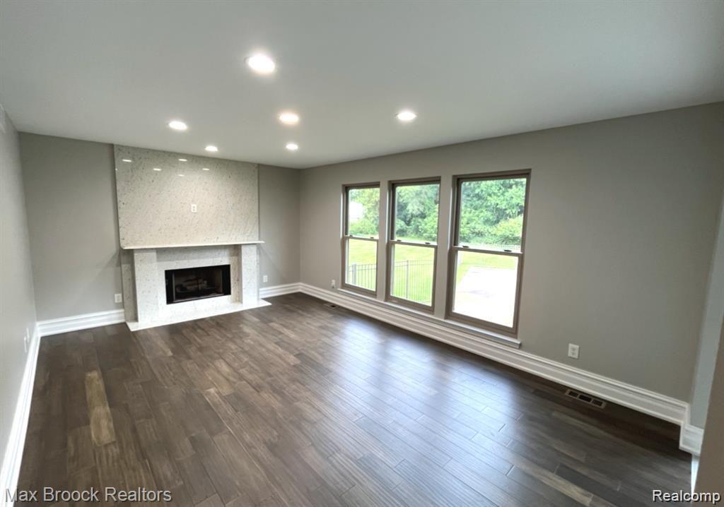 7980 BILLINGHAM Road, West Bloomfield, MI 48324 — Photo 5