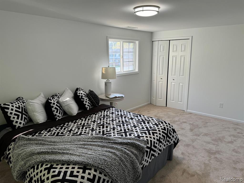 16373 TERRACE VILLAGE Drive, Taylor, MI 48180 — Photo 13