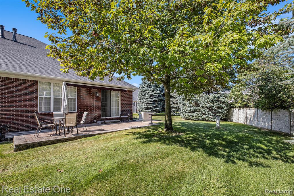 44345 Nova Drive, Sterling Heights, MI 48314 — Photo 15