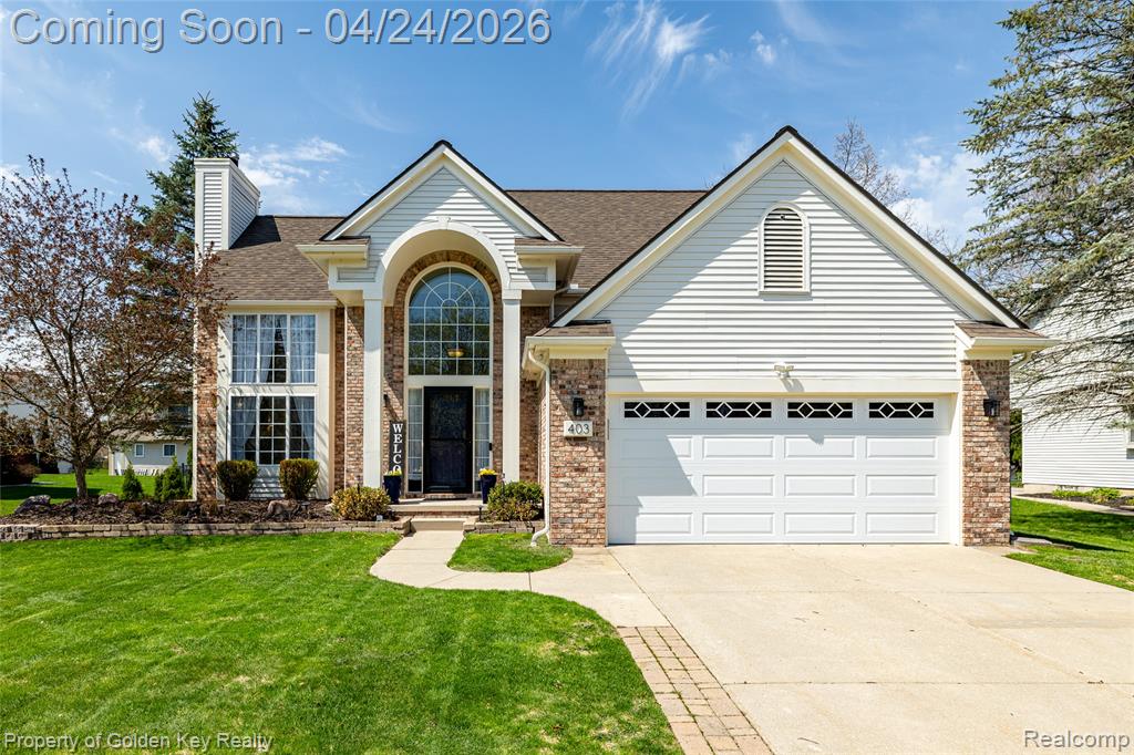 403 S Pine Creek Court, Waterford, MI 48327 — front exterior