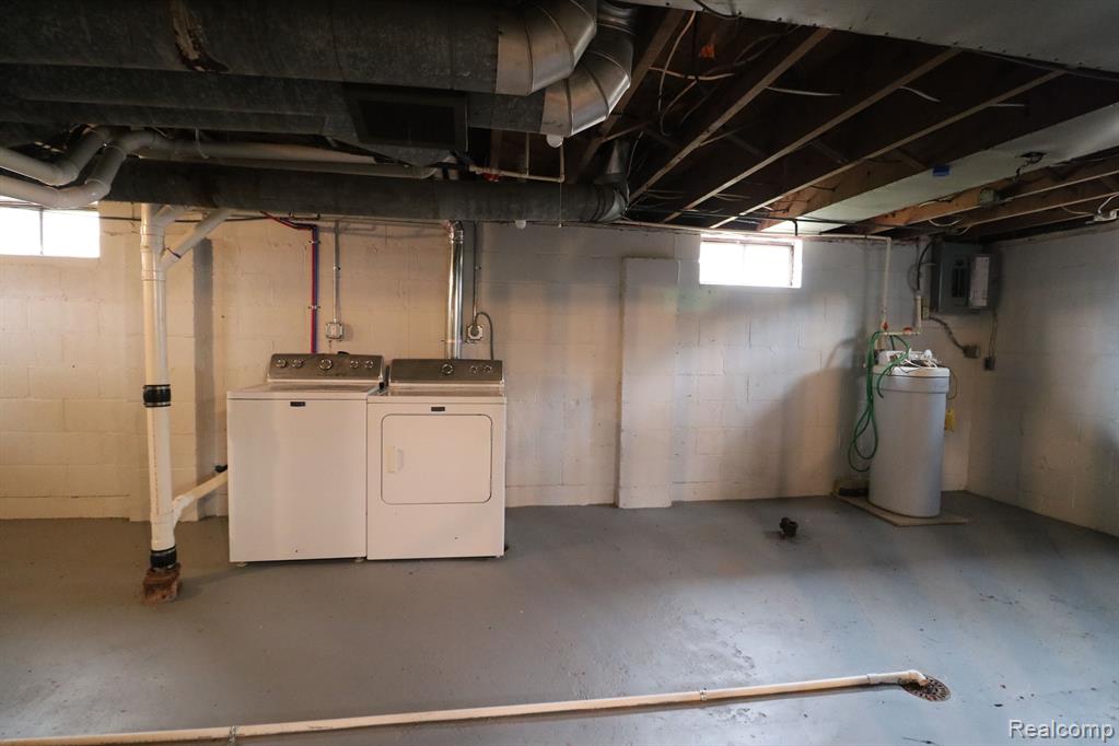4226 BANKER Street, North Branch, MI 48461 — Photo 20