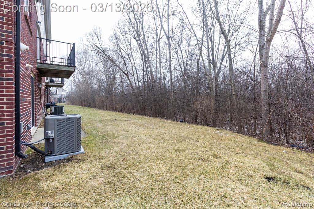912 Sandalwood Drive, Troy, MI 48085 — Photo 37