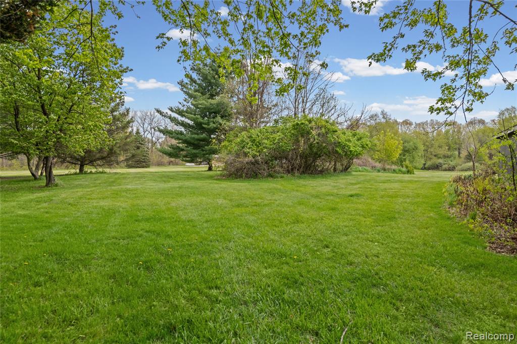 700 Townsend Road, Leonard, MI 48367 — Photo 20