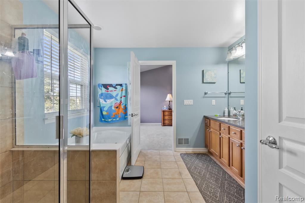 48938 Running Trout Lane, Northville, MI — Photo 22