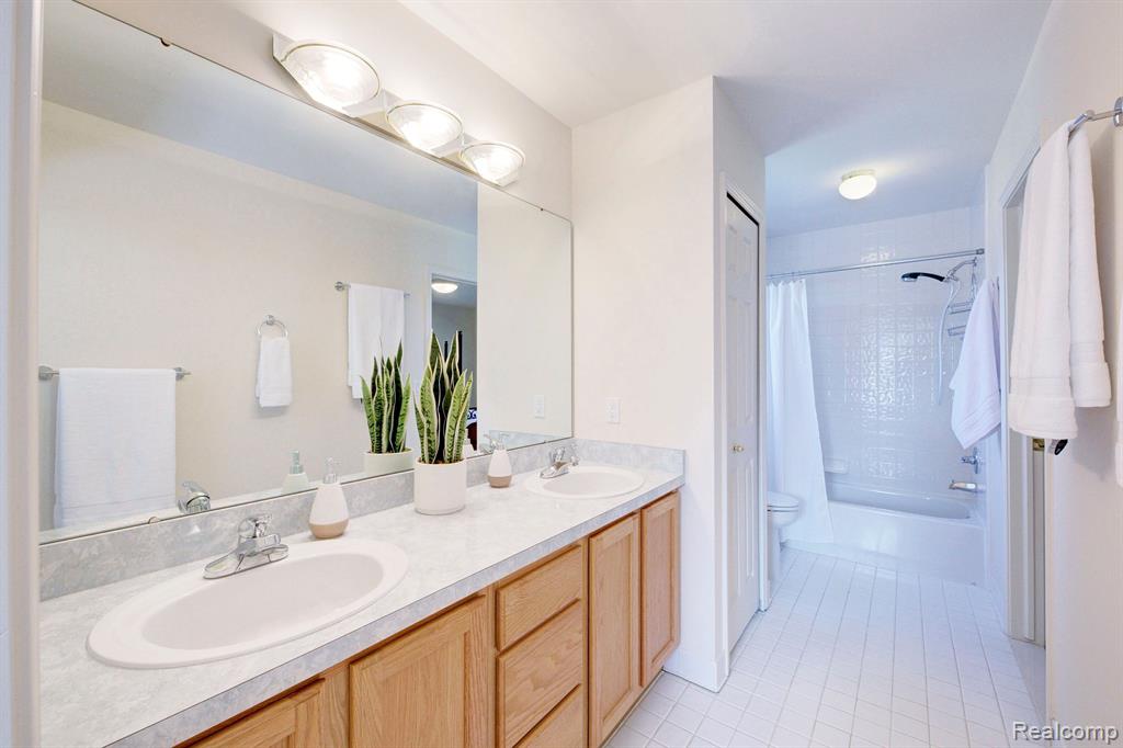47774 PAVILLON Road, Canton, MI 48188 — Photo 30
