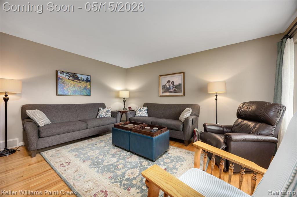 410 N Batchewana Street, Clawson, MI — Photo 5