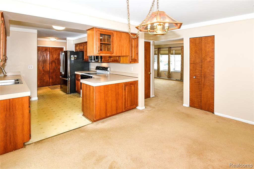 884 Eugene Drive, Oxford, MI 48371 — Photo 20