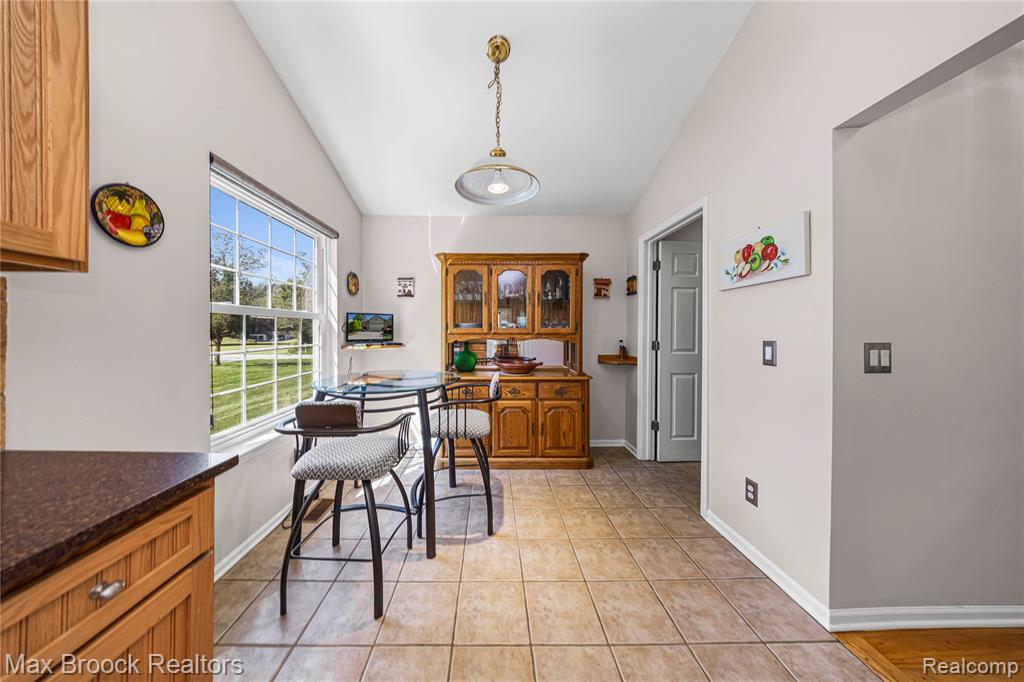 6555 Westphalia, West Bloomfield, MI 48324 — Photo 12