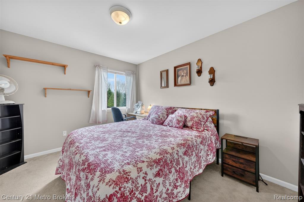 5265 Genesee Oaks Court, Grand Blanc, MI 48439 — Photo 33