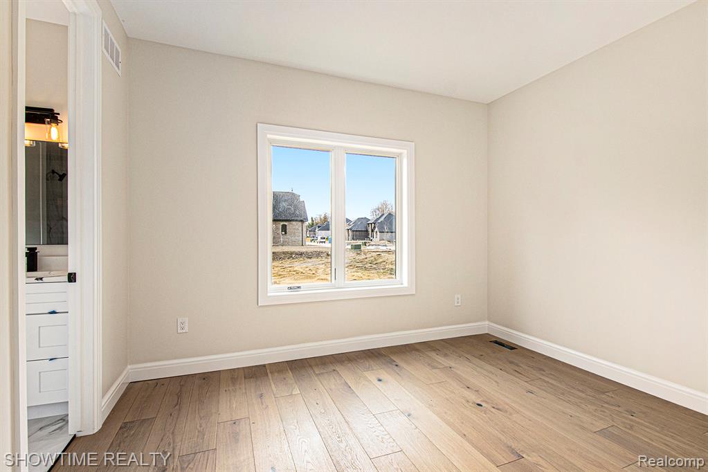 11695 ENCORE Drive, Utica, MI 48315 — Photo 23