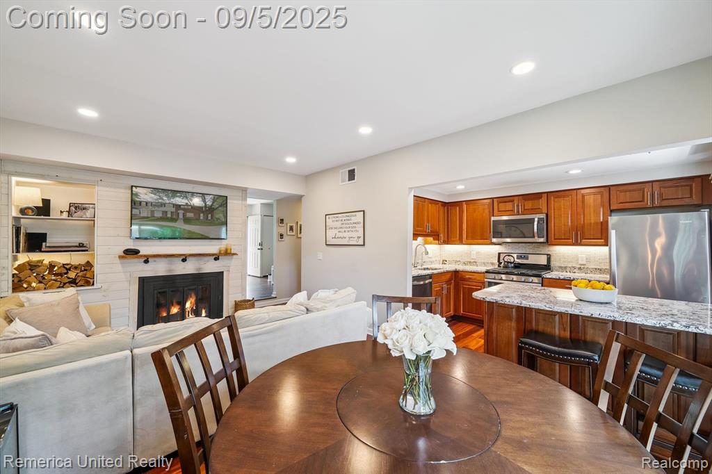 41377 Leidel Court, Northville, MI 48167 — Photo 11