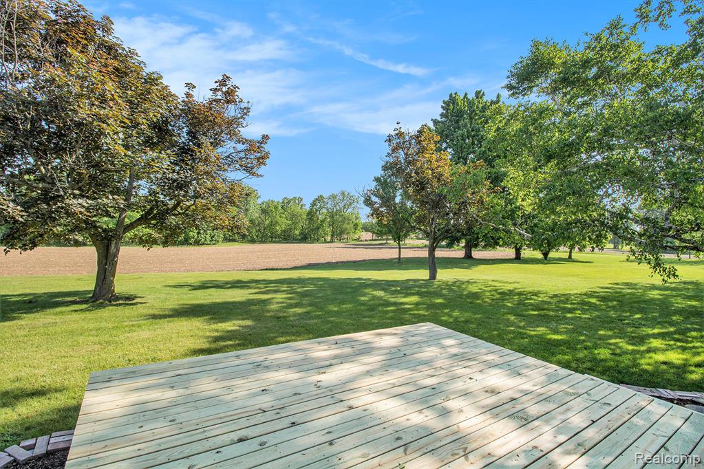 12105 Hegel Road, Goodrich Vlg, MI — Photo 20